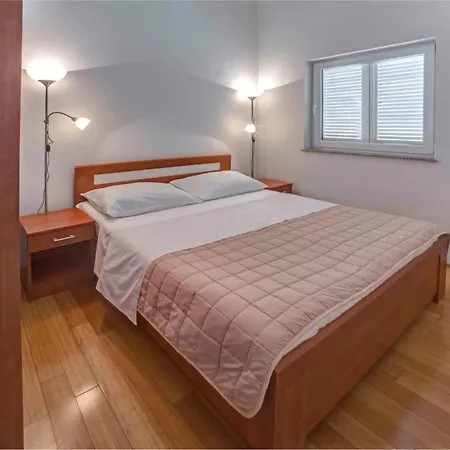 Ere Apartmán Srima