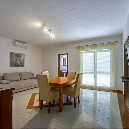 Apartmán Ere Srima